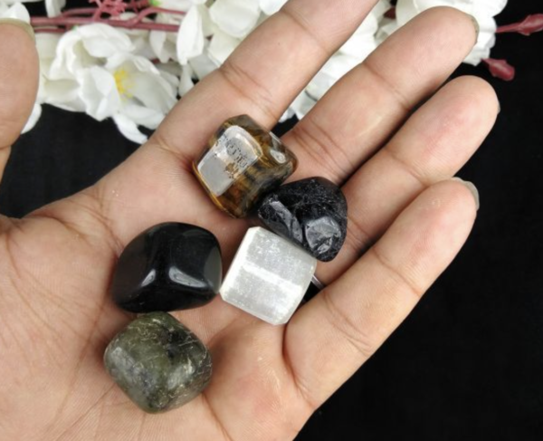 Protection Tumble Stone Kit